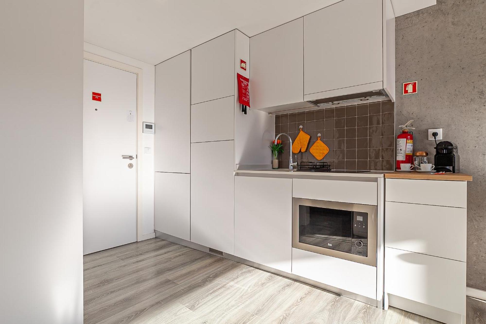Felicidade Aveiro Apartment By Home Sweet Home อาเวโร ภายนอก รูปภาพ