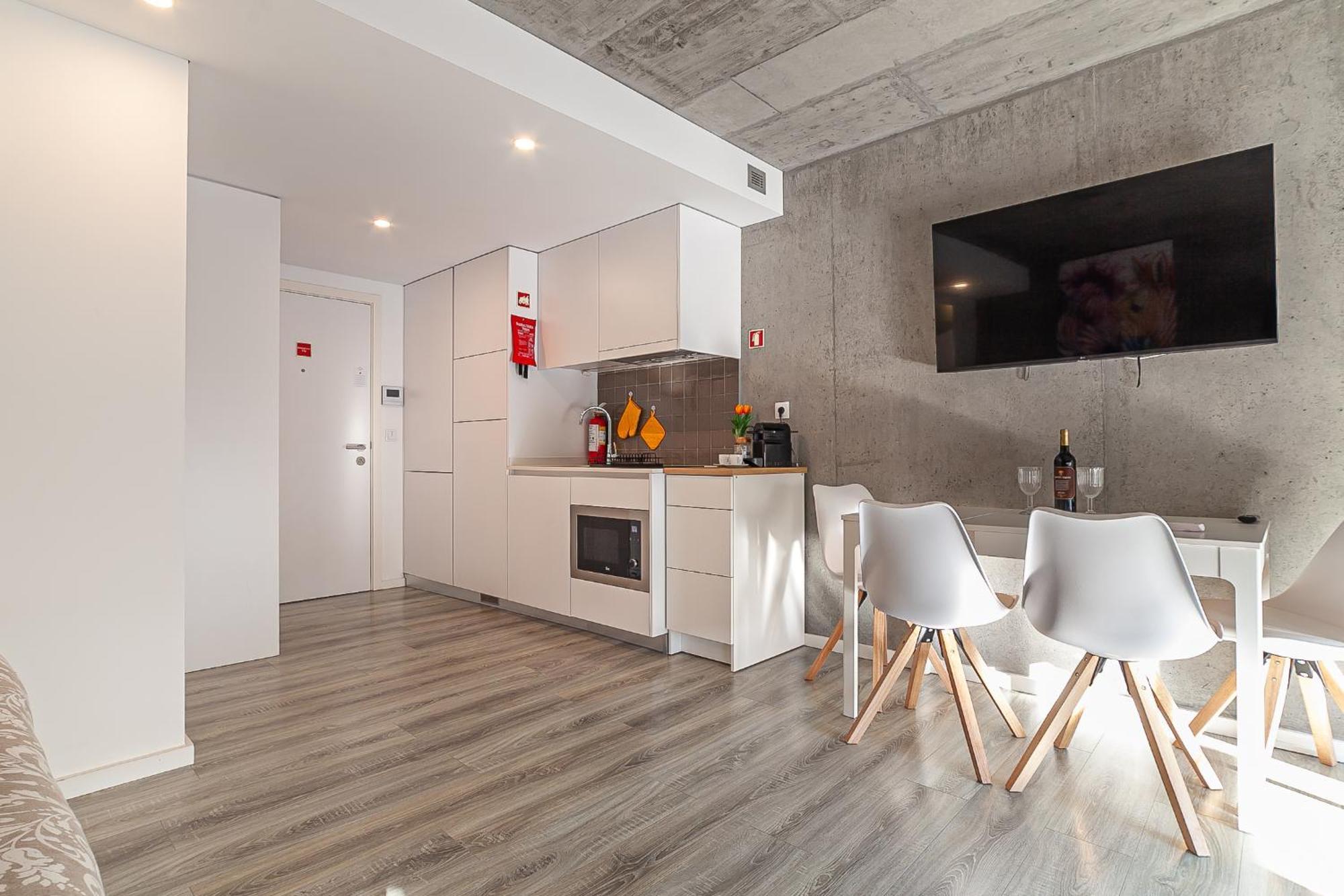 Felicidade Aveiro Apartment By Home Sweet Home อาเวโร ภายนอก รูปภาพ